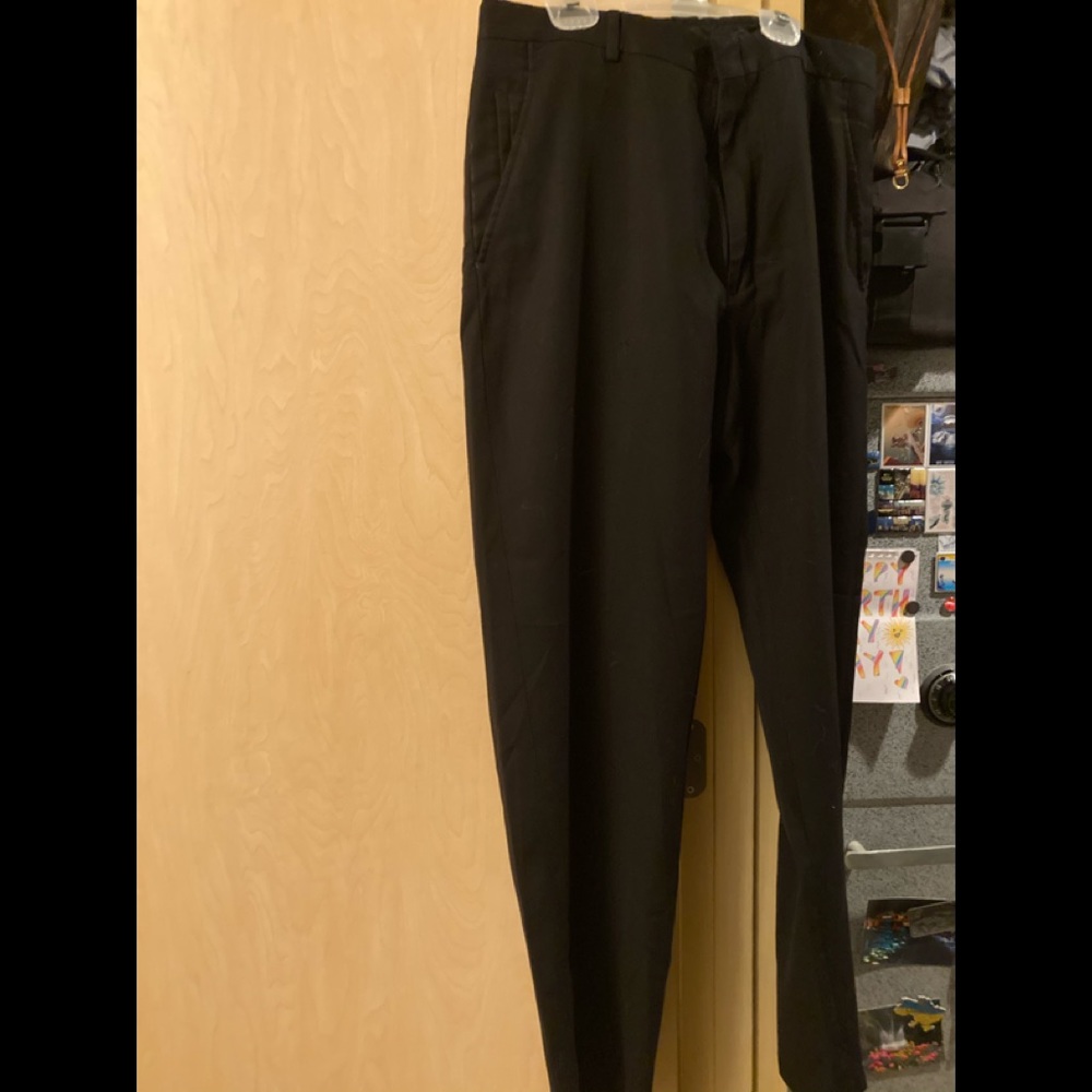 Kenneth Cole men’s dress slacks